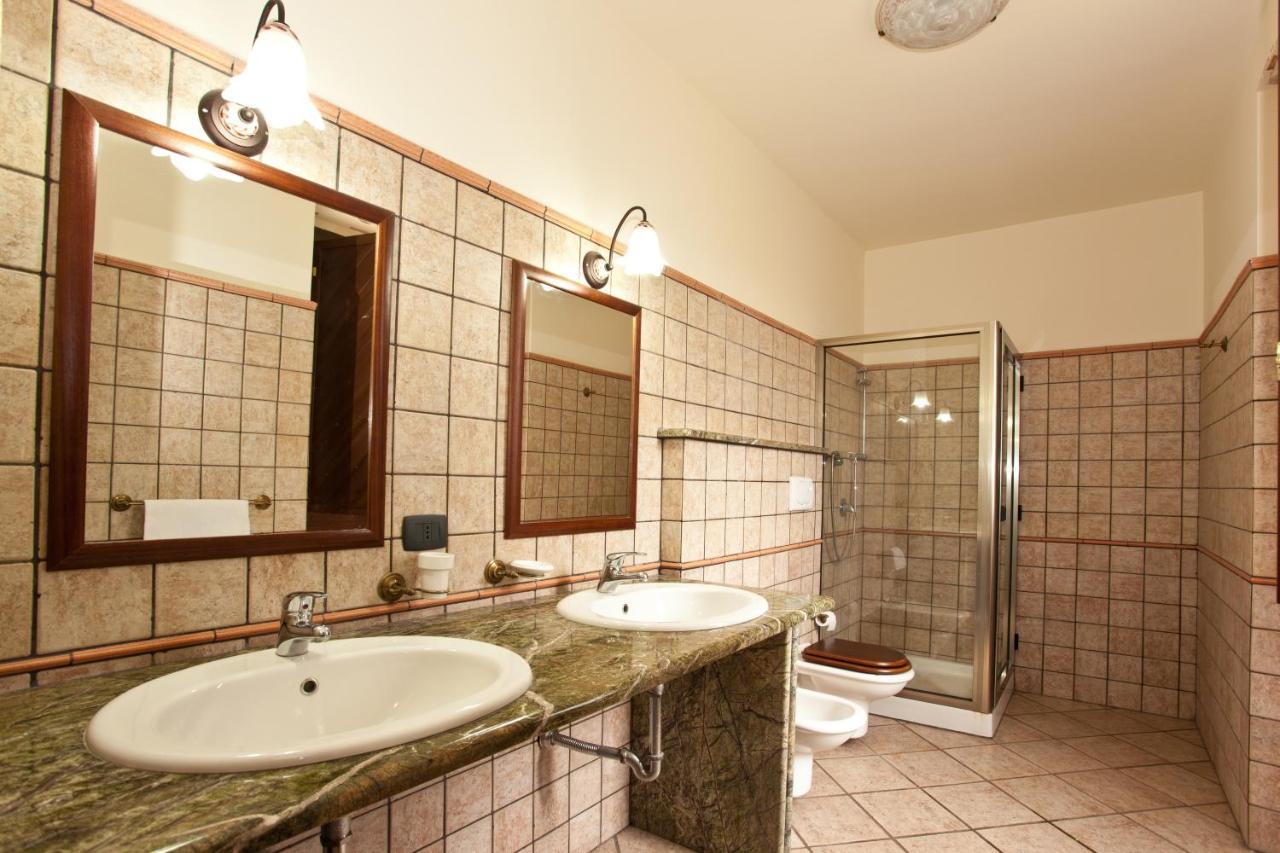 Le Grotte Bed & Breakfast Riposto Luaran gambar