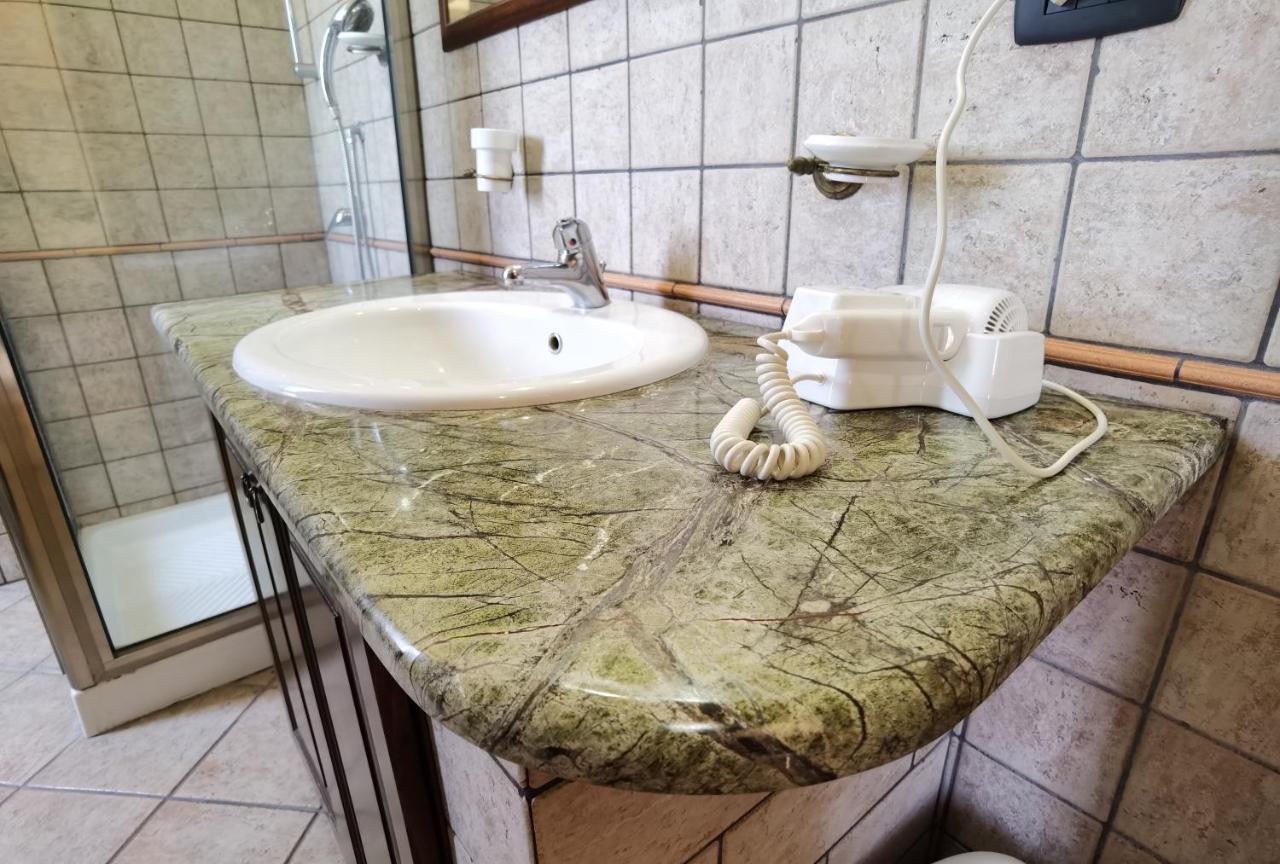 Le Grotte Bed & Breakfast Riposto Luaran gambar
