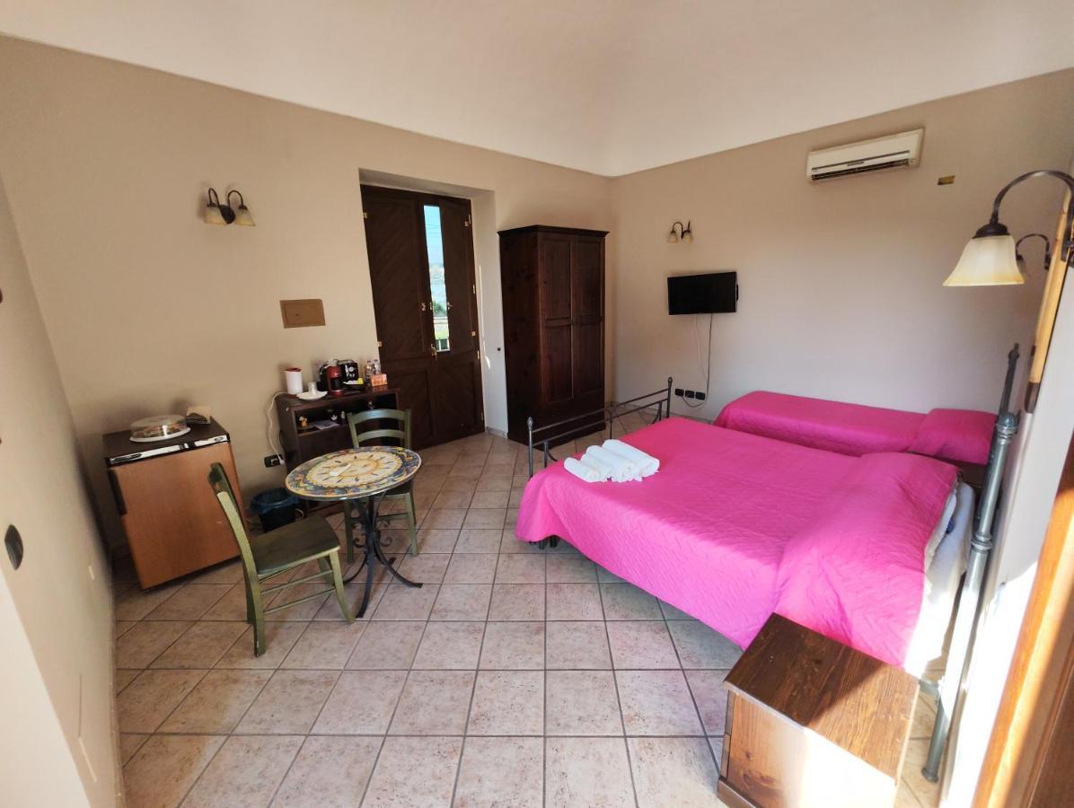 Le Grotte Bed & Breakfast Riposto Luaran gambar